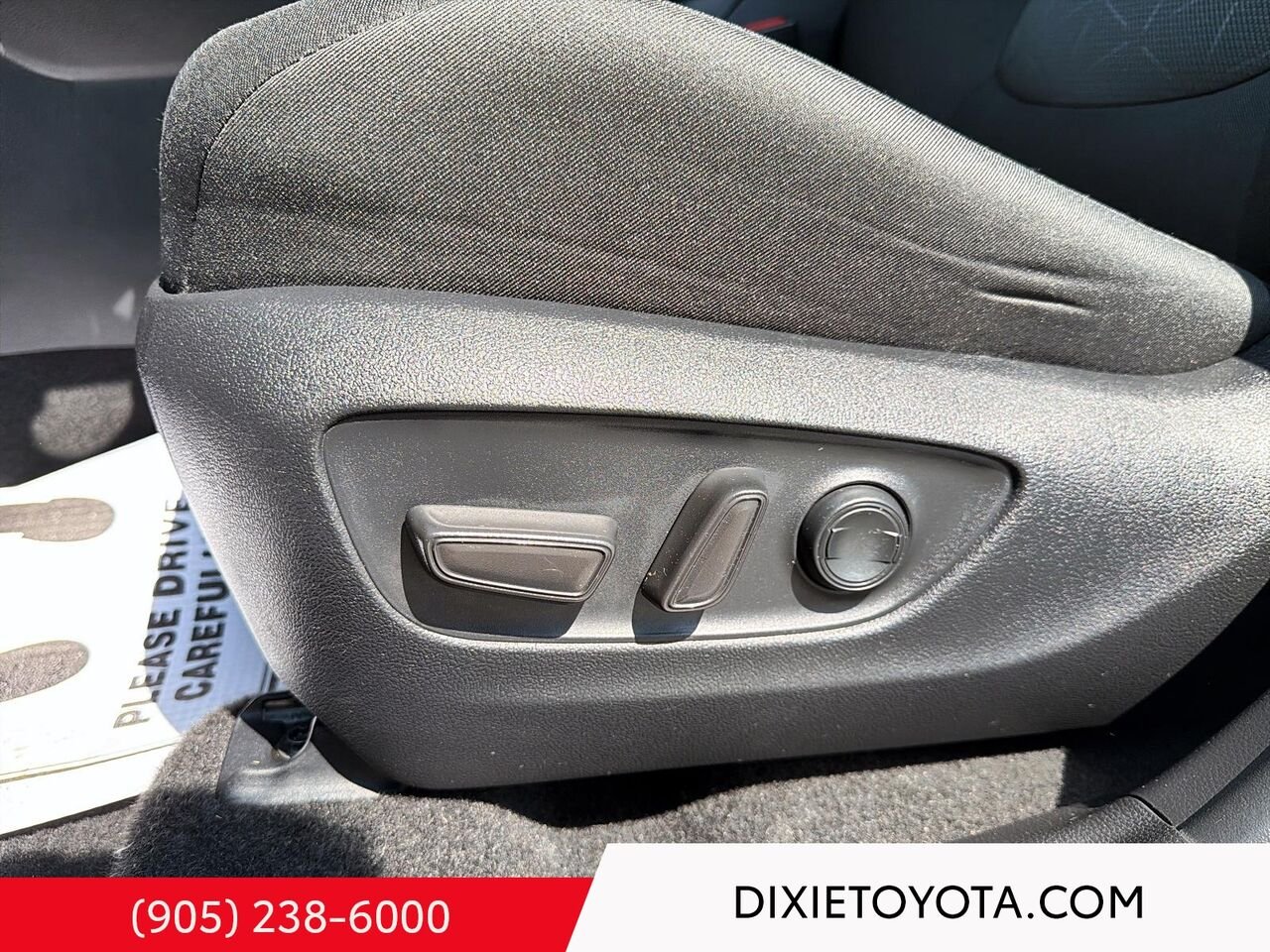 2021 Toyota RAV4 Hybrid XLE AWD / CLEAN CARFAX / HEATED SEATS / MOONROOF / ALLOY WHEELS / CARPLAY AND ANDROID AUTO White Mississauga - photo #9