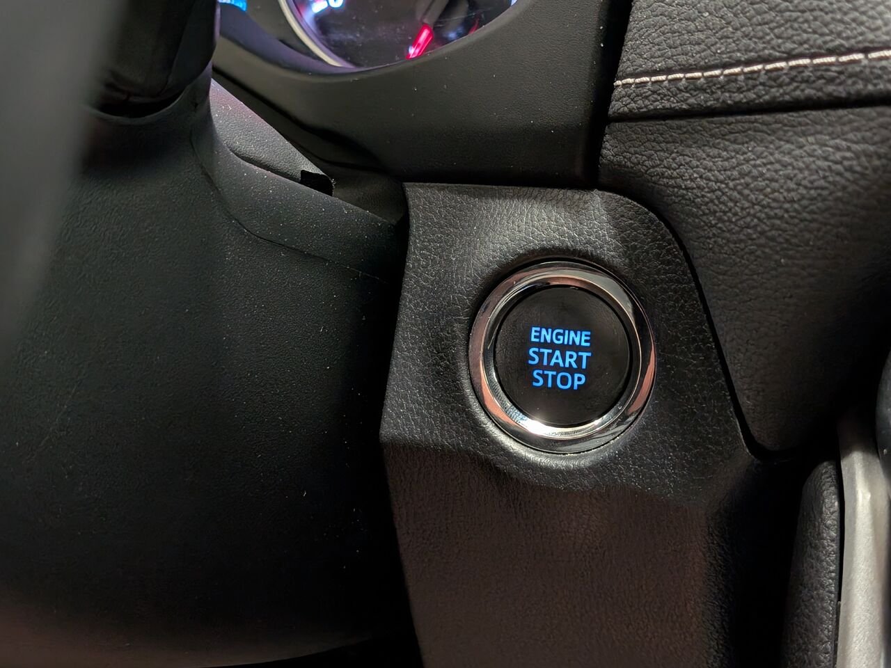 TOYOTA RAV4 AWD XLE 5486 km SEULEMENT Toit Ouvrant à voir!! 2022 Blanc Sherbrooke - photo #13