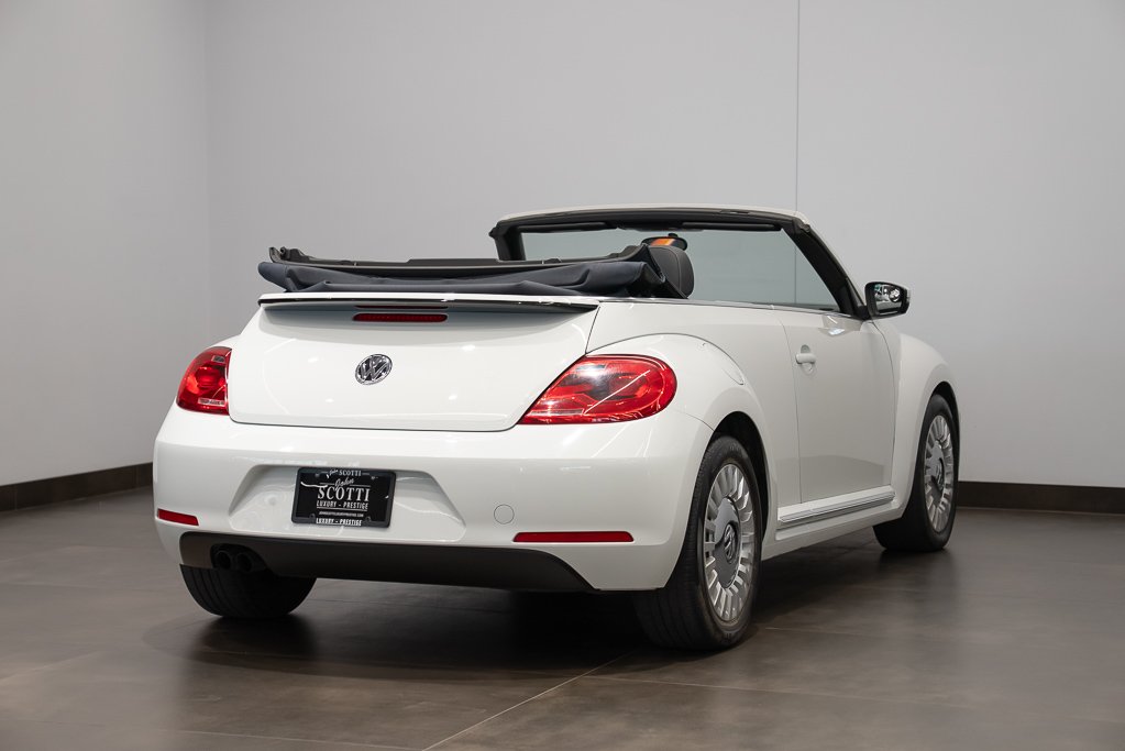 Volkswagen Beetle Trendline+ cabriolet 2 portes 2016 Blanc Kirkland - photo #3