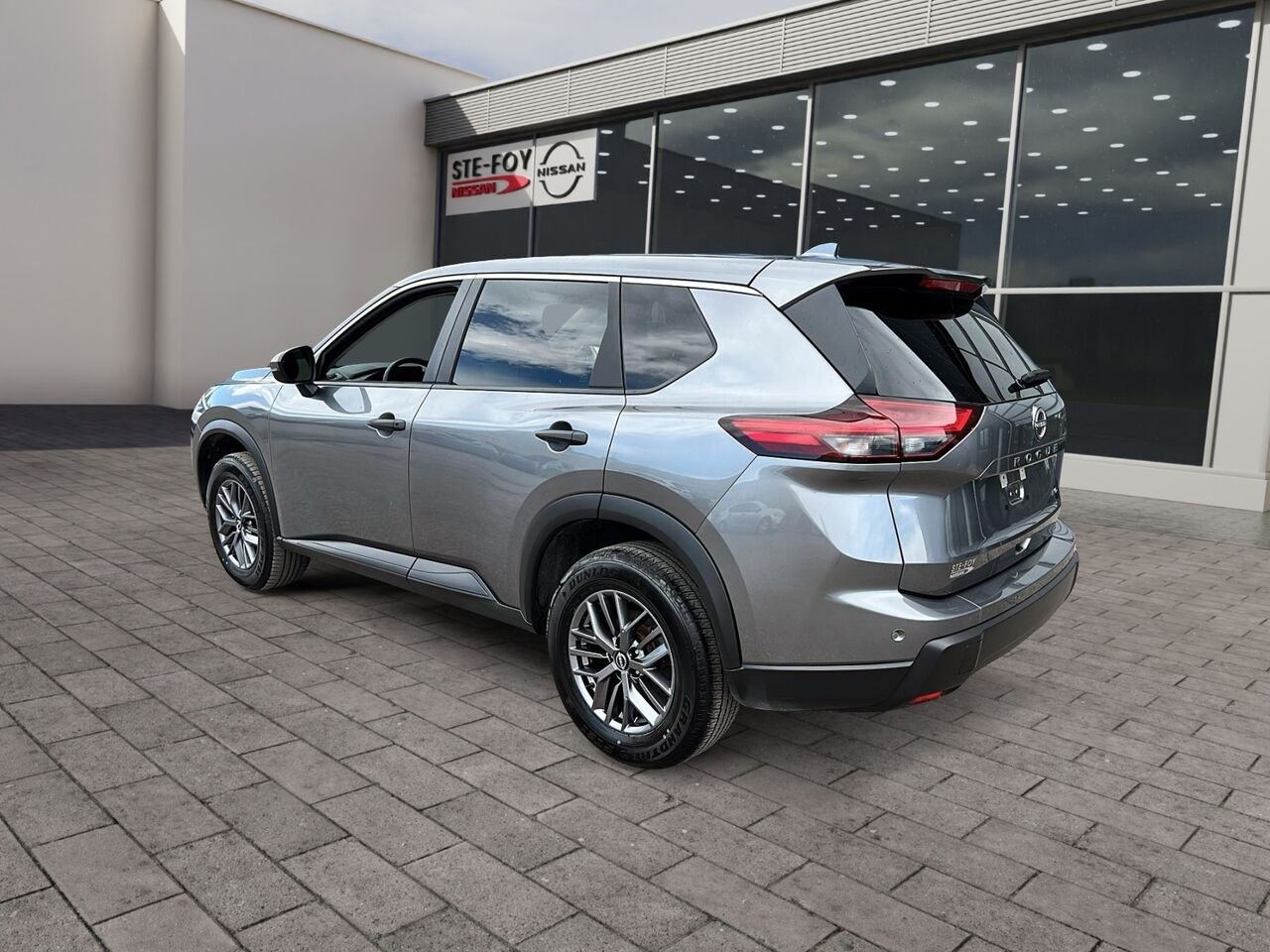 Nissan ROGUE S TRACTION INTEGRALE 2024 Gris Québec - photo #3
