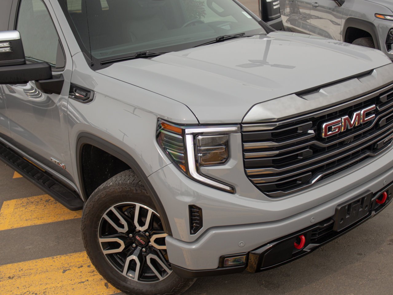 2024 GMC Sierra 1500 4WD Crew Cab 147 AT4 Grey Sherwood Park - photo #14
