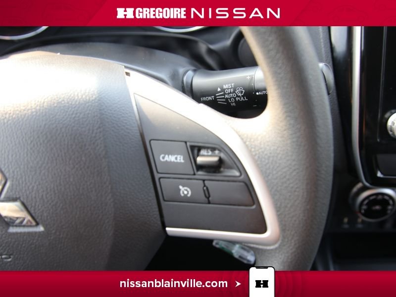 2022 Mitsubishi RVR White Blainville - photo #17
