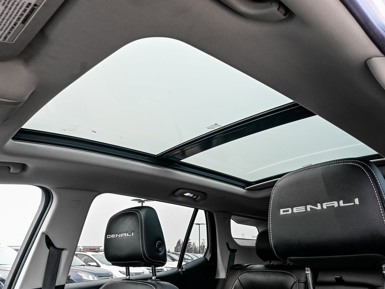 2022 GMC Terrain AWD 4dr Denali White Sherwood Park - photo #15