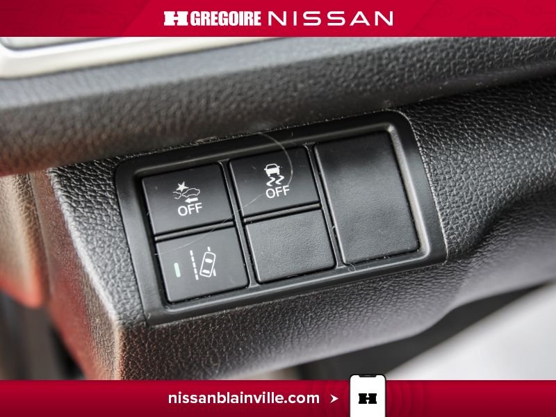 2018 Honda Civic Red Blainville - photo #24