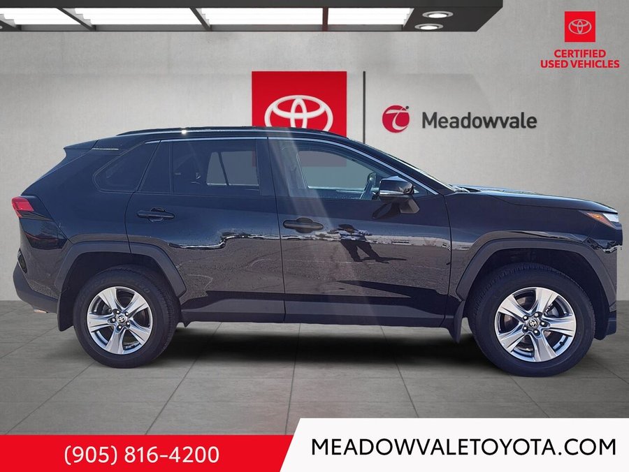 2022 Toyota RAV4 2022 Black