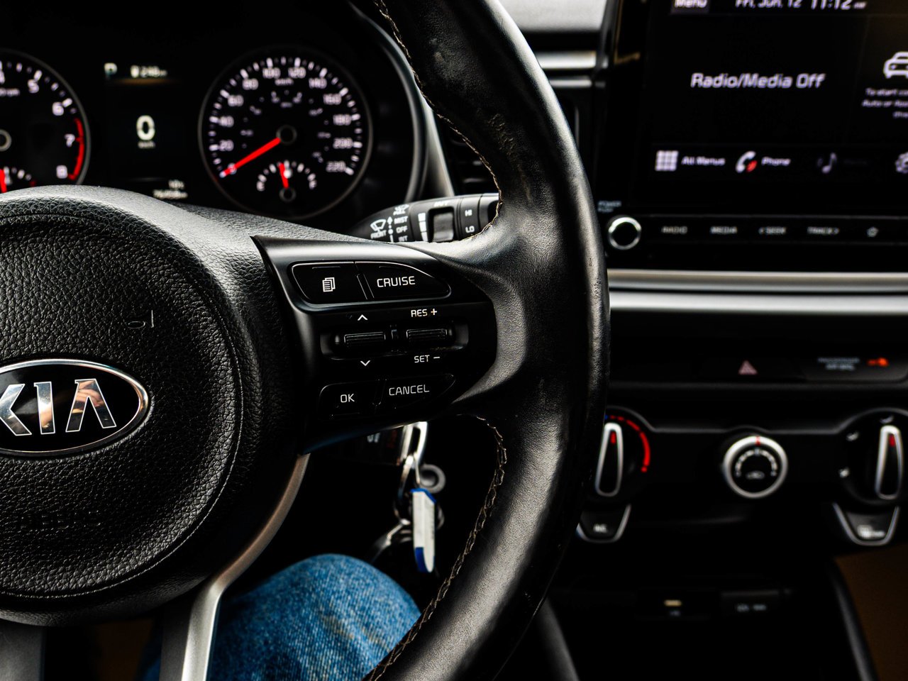 2021 Kia Rio 5-door LX+ IVT Blue Sherwood Park - photo #21