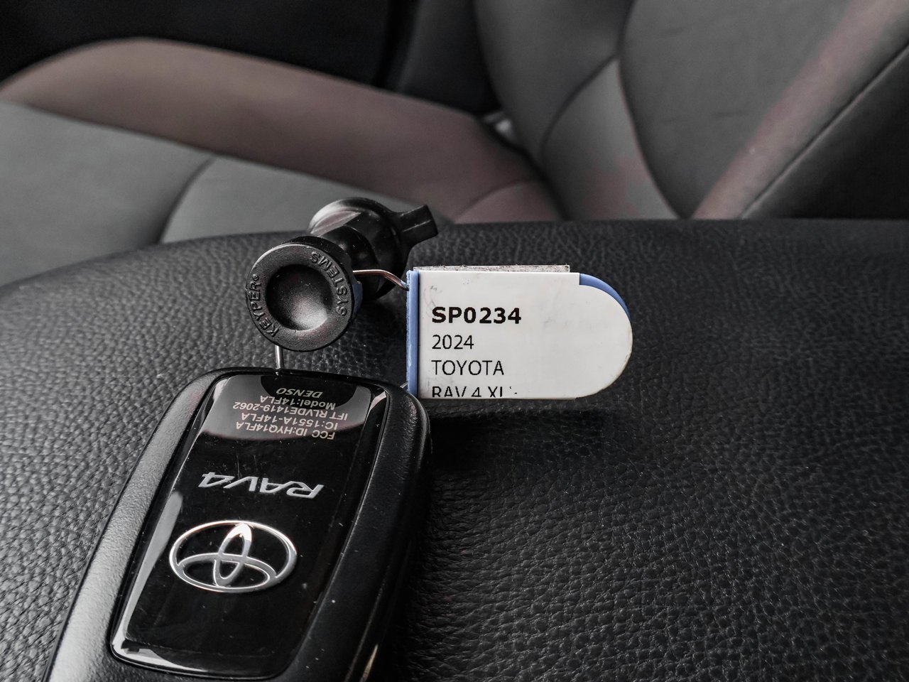 2024 Toyota RAV4 XLE AWD Blue Sherwood Park - photo #28