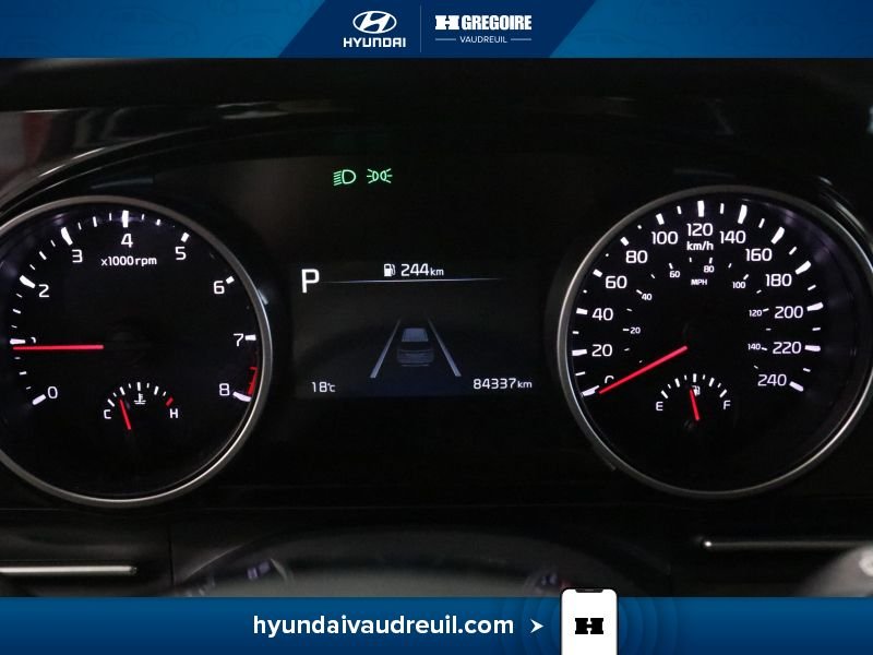 2022 Kia Carnival White Laval - photo #27
