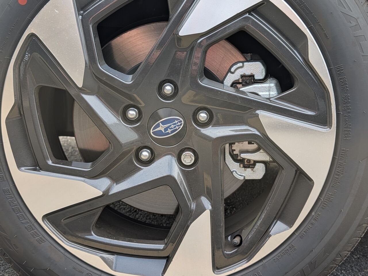 2026 SUBARU Crosstrek LIMITED Magnetite Grey Metallic Saint-Hyacinthe - photo #3