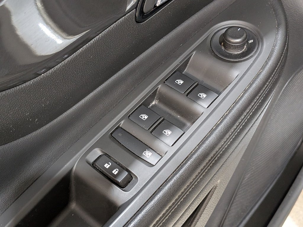 2017 Buick Encore FWD 4dr Sport Touring Silver Val-David - photo #30
