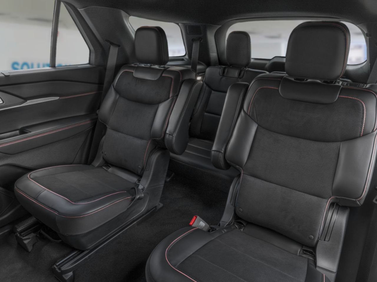 2026 Ford Explorer White Saint-Eustache - photo #9
