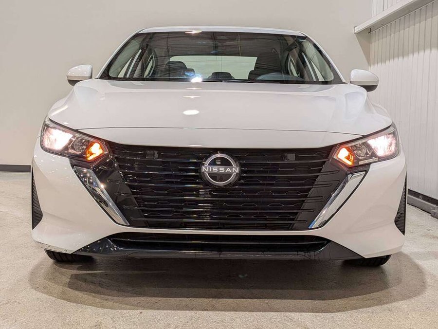 2024 Nissan Sentra White