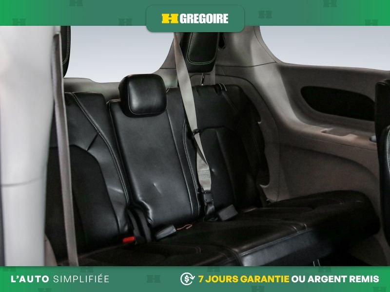 Chrysler Pacifica 2023 Gris Blainville - photo #30