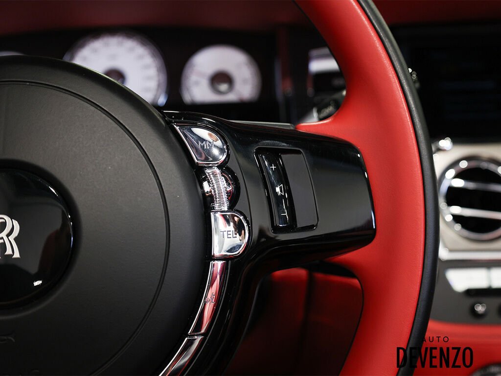 2020 Rolls-Royce Dawn Black Saint-Eustache - photo #23