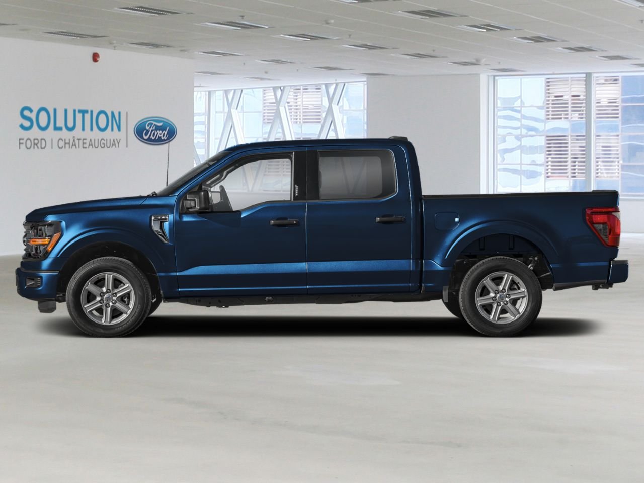 Ford F-150 XLT CABINE SUPERCREW 4RM CAISSE DE 6,5 PI 2026 Bleu antimatière métallisé Châteauguay - photo #2
