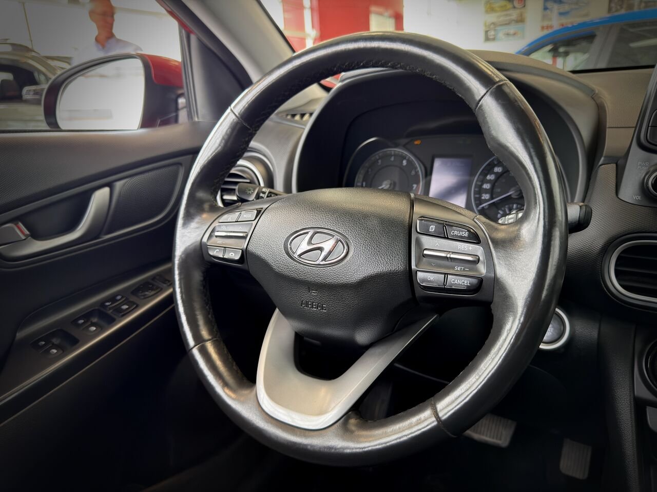 2019 Hyundai Kona Red Notre-Dame-des-Prairies - photo #17
