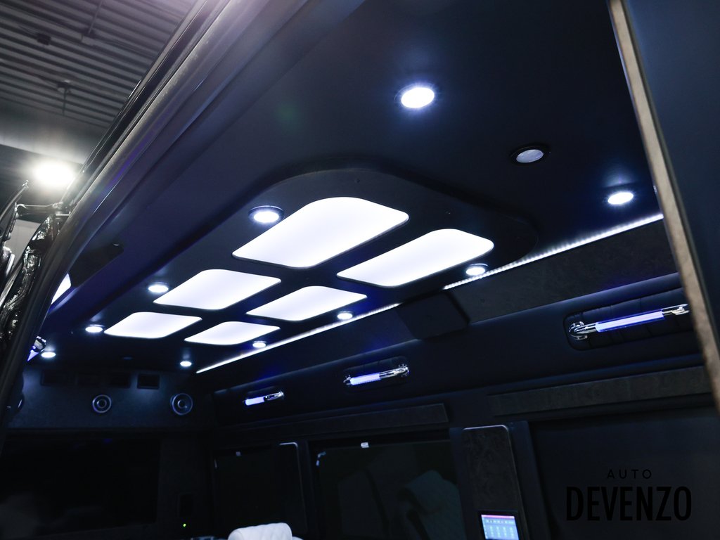 2022 Mercedes-Benz Sprinter fourgonnette utilitaire Black Saint-Eustache - photo #13