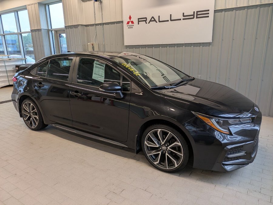 2022 Toyota Corolla SE Black