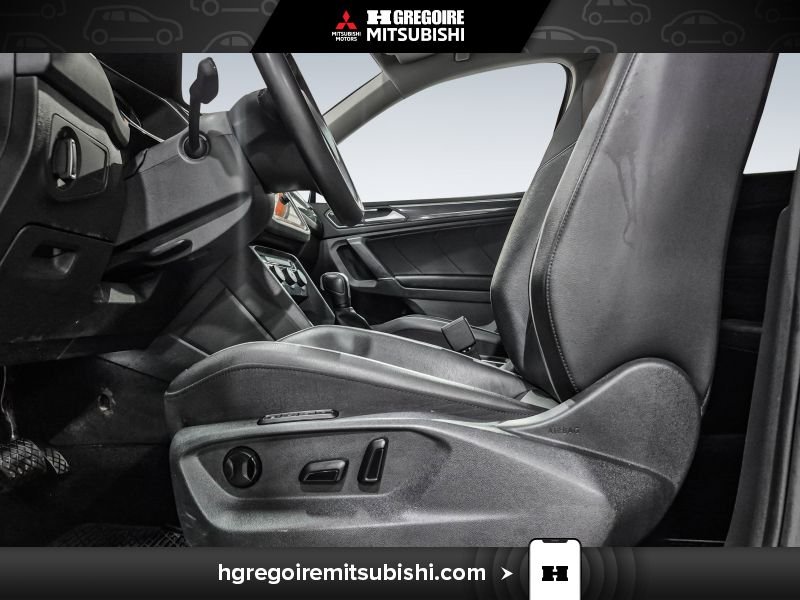 Volkswagen Tiguan MH4223 | Highline * AWD * Cuir * Toit * Carplay * Caméra * 2020 Gris Laval - photo #14