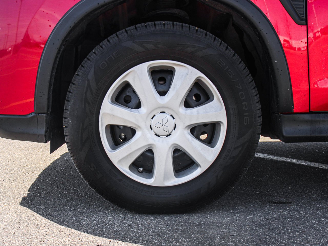 2024 Mitsubishi RVR ES AWC Red Sherwood Park - photo #11