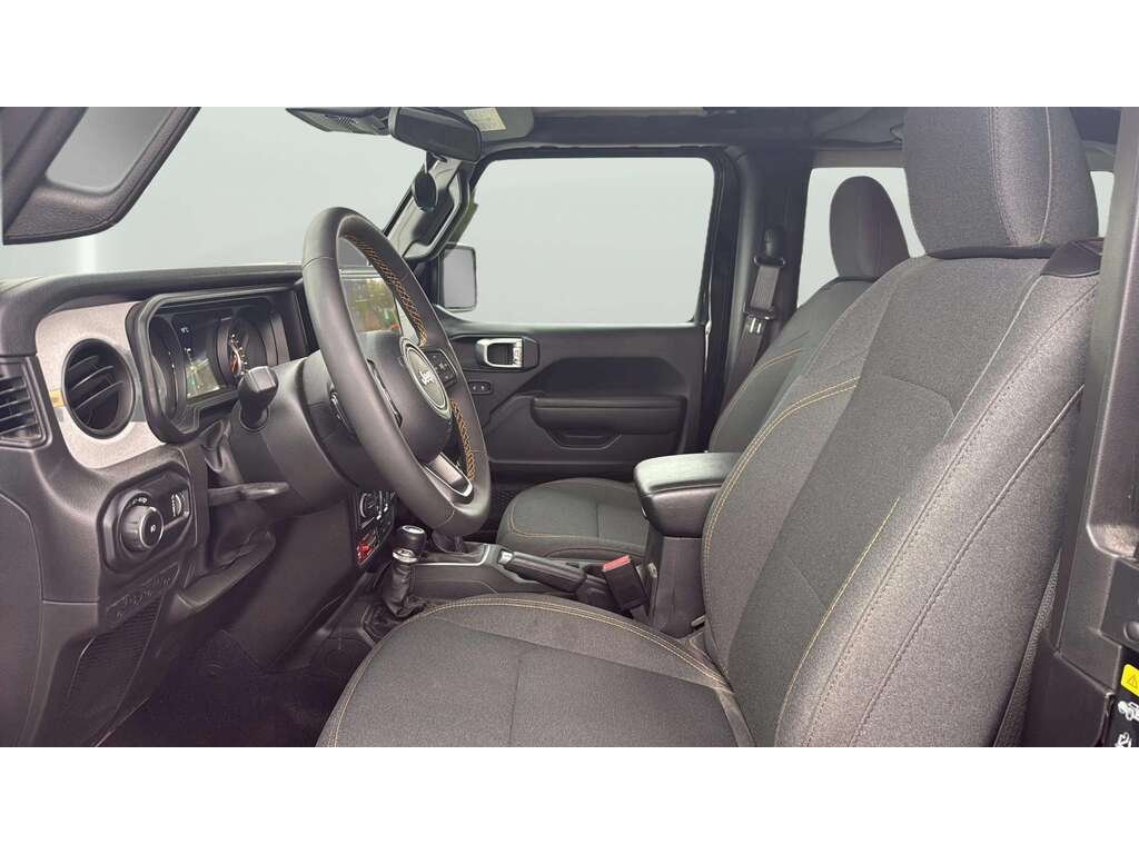 2025 Jeep Wrangler Black Gatineau - photo #17