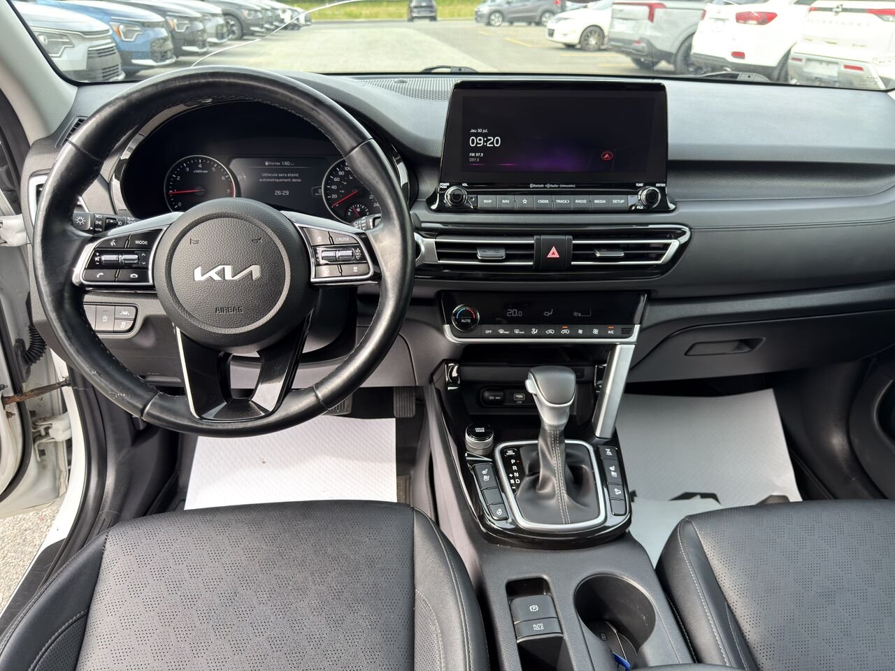 Kia Seltos 2023 Blanc Thetford Mines - photo #14