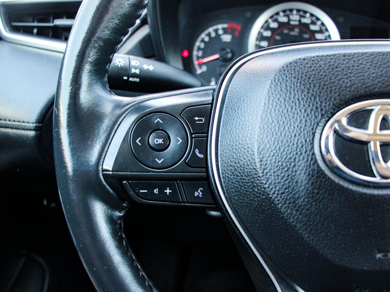 2022 Toyota Corolla Cross LE AWD Blue Sherwood Park - photo #18