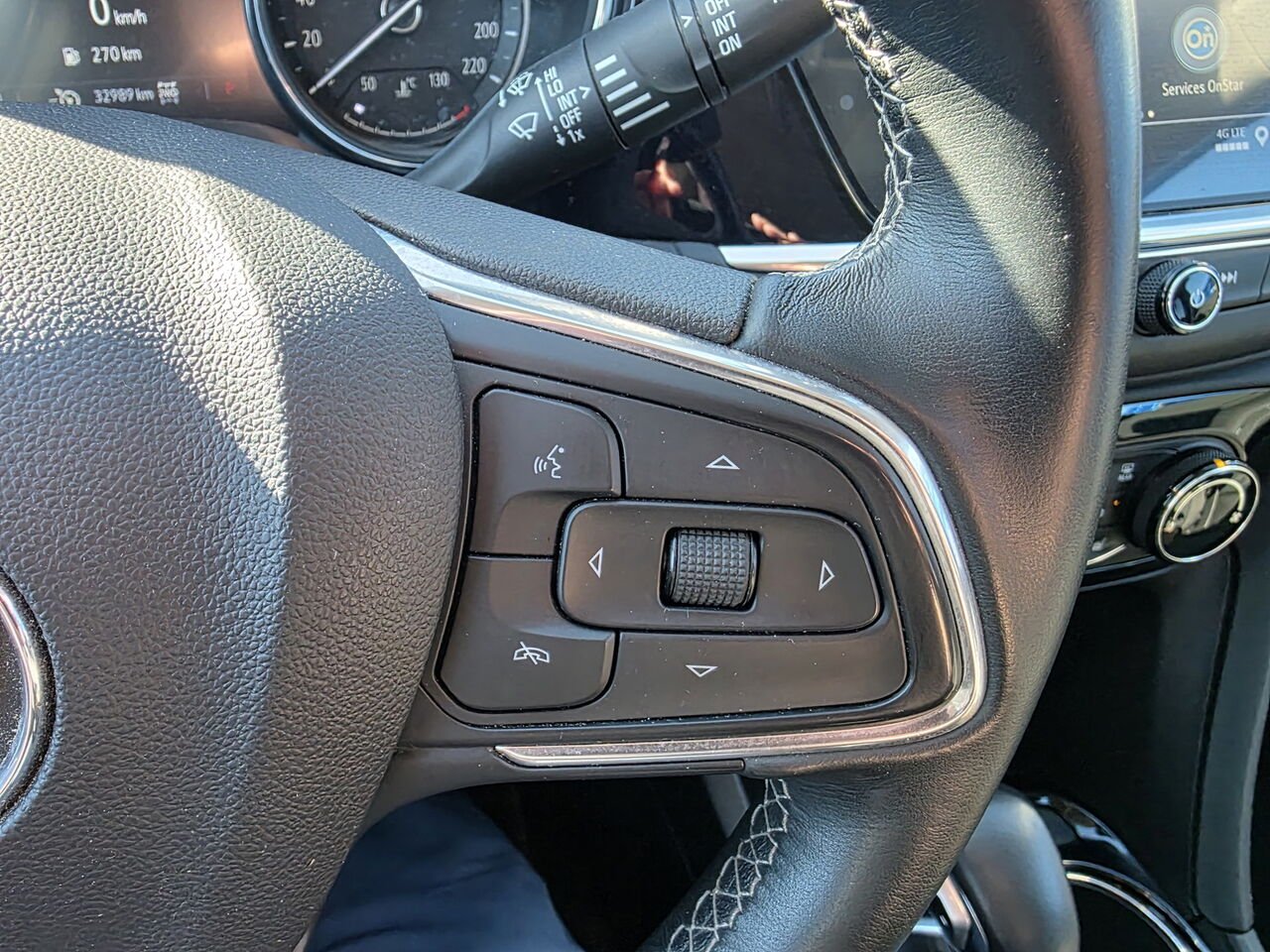 2022 Buick Encore GX Preferred White Rouyn-Noranda - photo #36