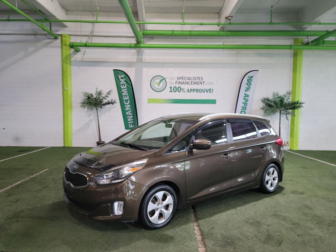 2015 Kia Rondo Brown  - photo #0