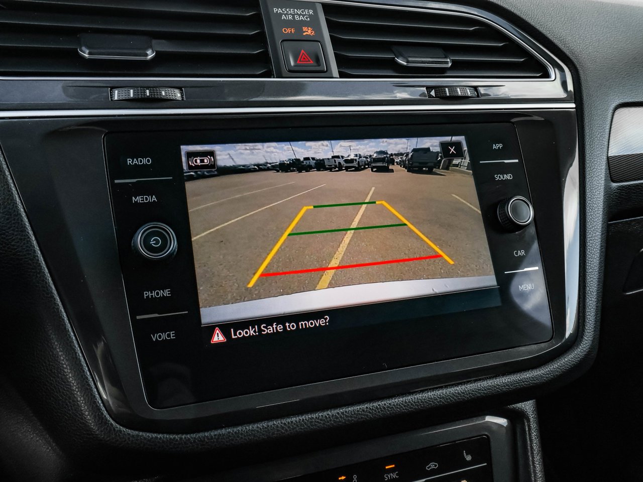 2024 Volkswagen Tiguan Comfortline 4MOTION Grey Sherwood Park - photo #28