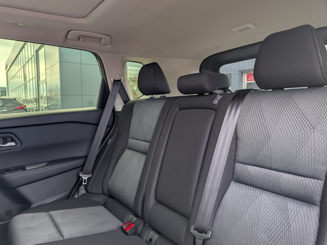NISSAN Rogue ROGUE SV TOIT OUVRANT 2026 Gris poudre métallisé Châteauguay - photo #11