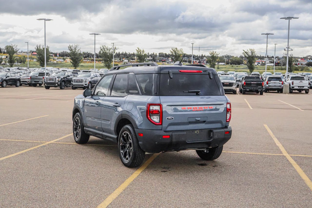 2025 Ford Bronco Sport Outer Banks 4x4 Azure Gray Metallic Sherwood Park - photo #5