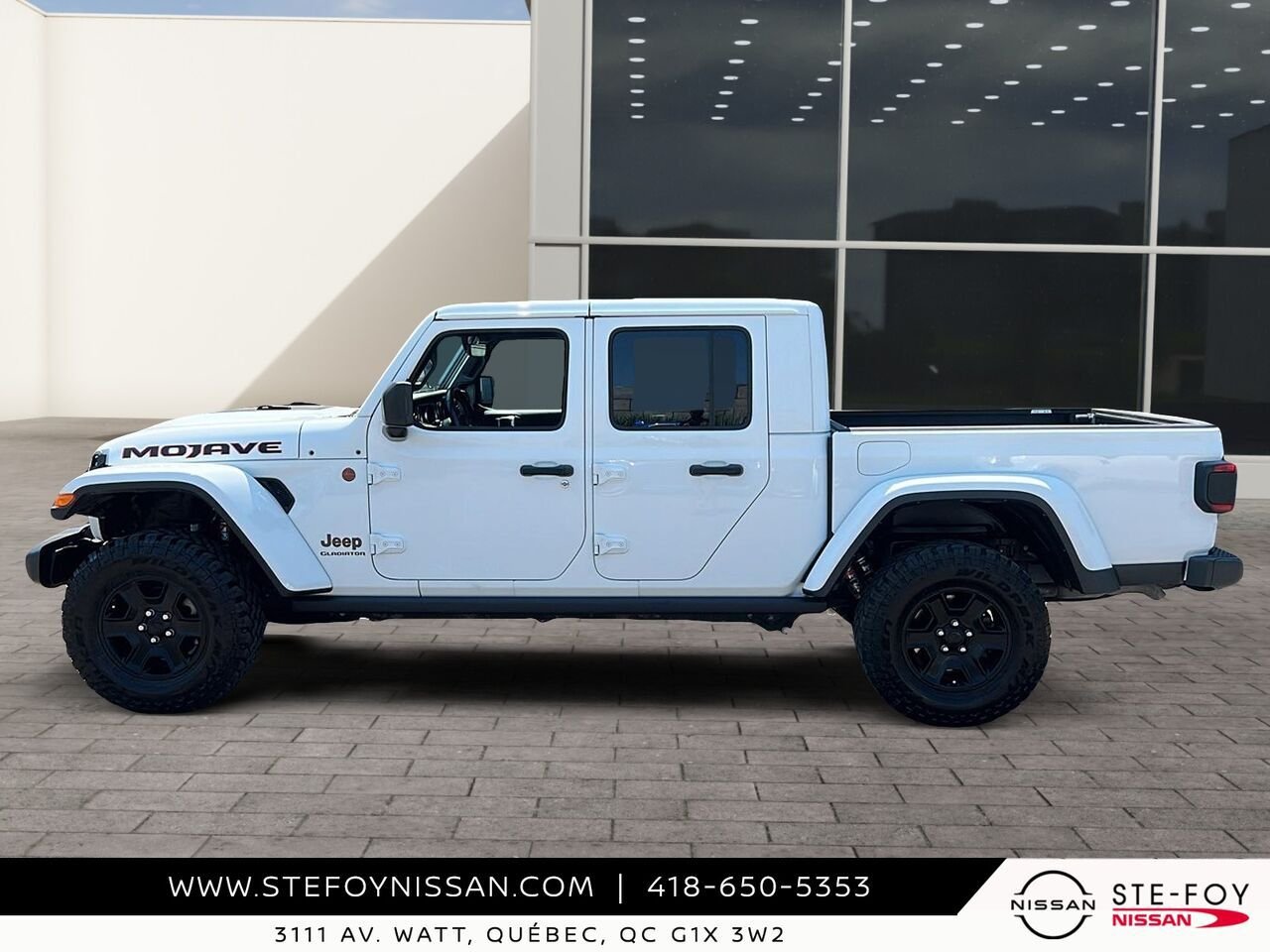 2023 Jeep Gladiator MOJAVE CREW CAB White Ste-Foy - photo #4