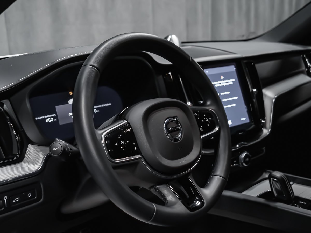 2022 Volvo XC60 Recharge T8 R-DESIGN CLIMATE BOWERS AIR SUSPENSION White Montreal - photo #8