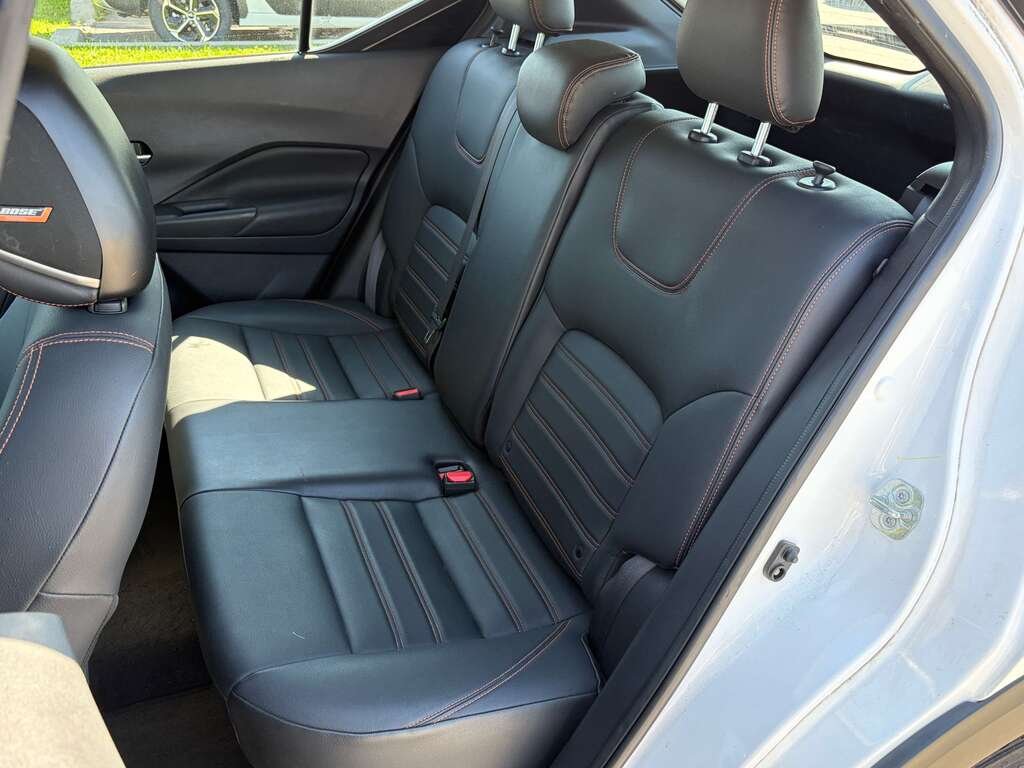 2019 Nissan Kicks White Gatineau - photo #17