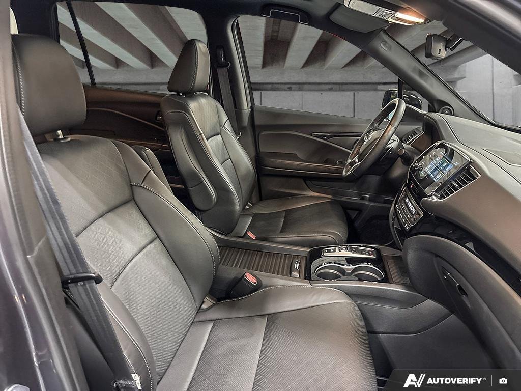2021 Honda Passport 2601173A | Touring Black Edmonton - photo #21