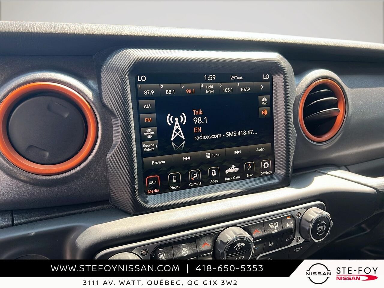 2023 Jeep Gladiator MOJAVE CREW CAB White Ste-Foy - photo #19