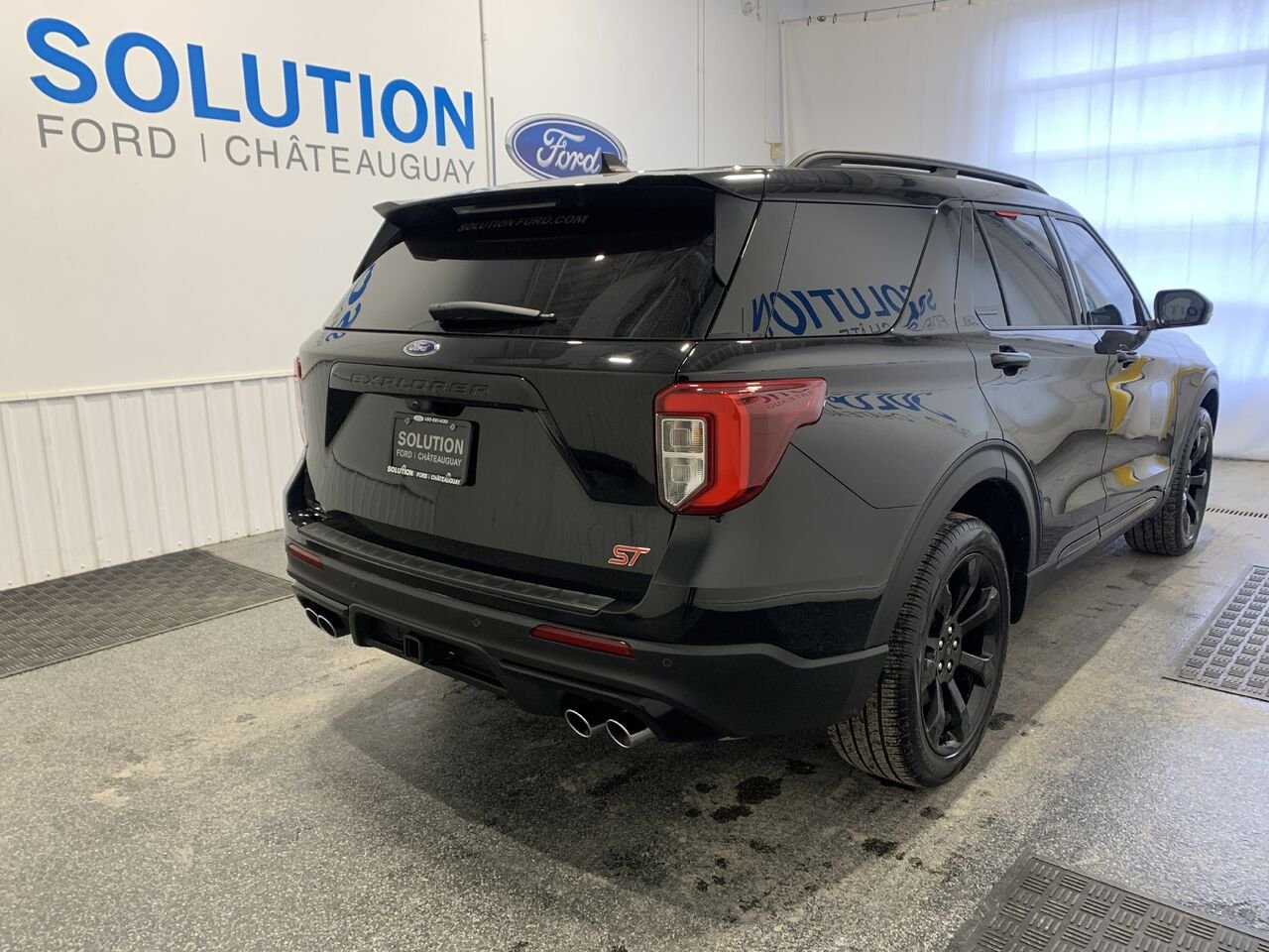 Ford Explorer ST AWD ST, 3.0L, TECH PACK, TOIT PANO 2024 Noir Châteauguay - photo #3