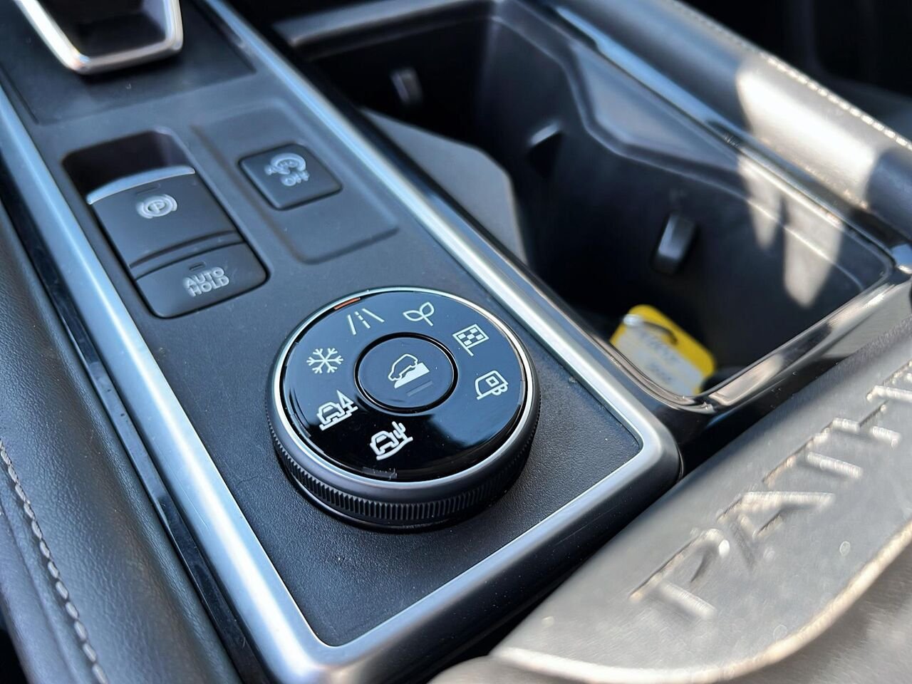 2022 Nissan Pathfinder S Black Québec - photo #15