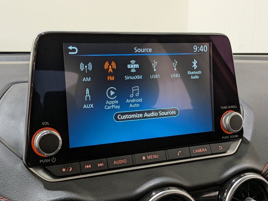 Nissan Sentra SR Manual 2024 Orange Val-David - photo #21