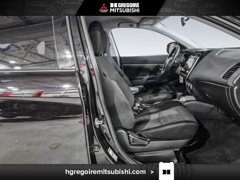 2022 Mitsubishi RVR Black Laval - photo #25