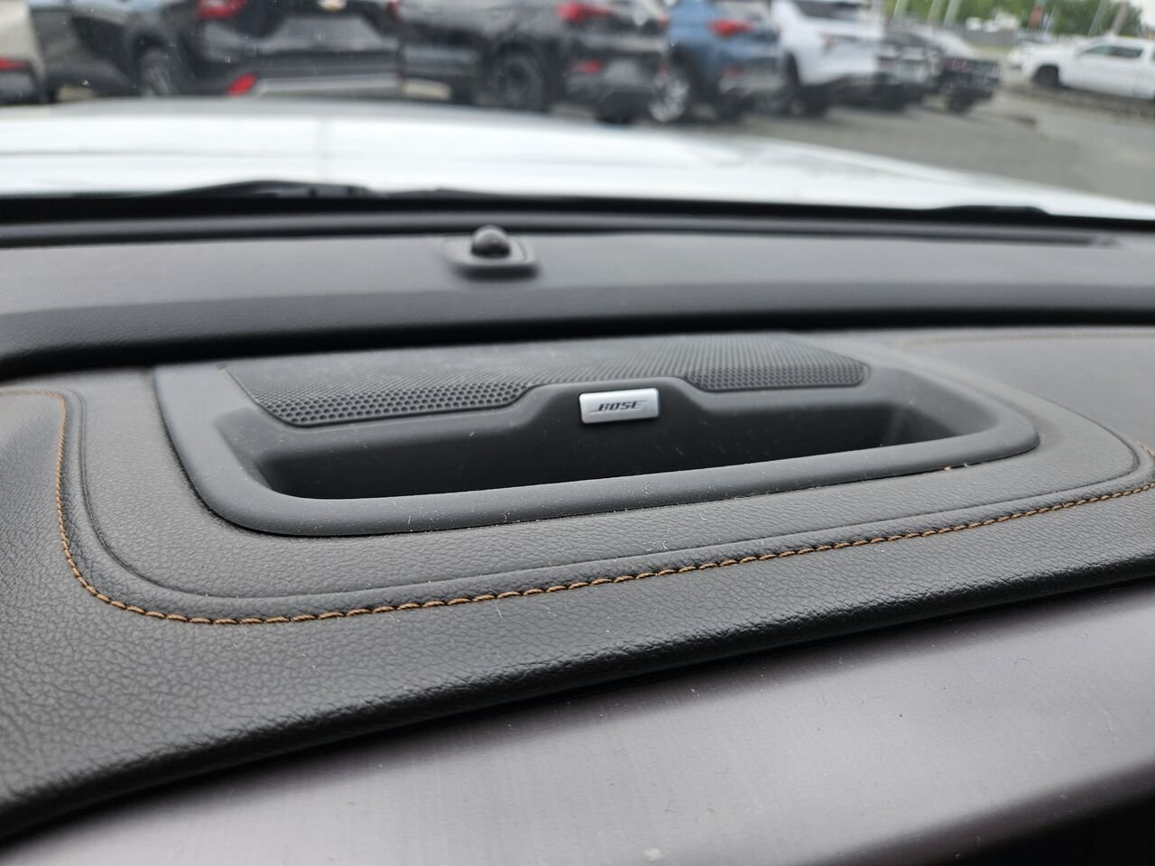 GMC Canyon AT4 cabine multiplace 4RM 141 po avec tissu 2022 Blanc Thetford Mines - photo #12