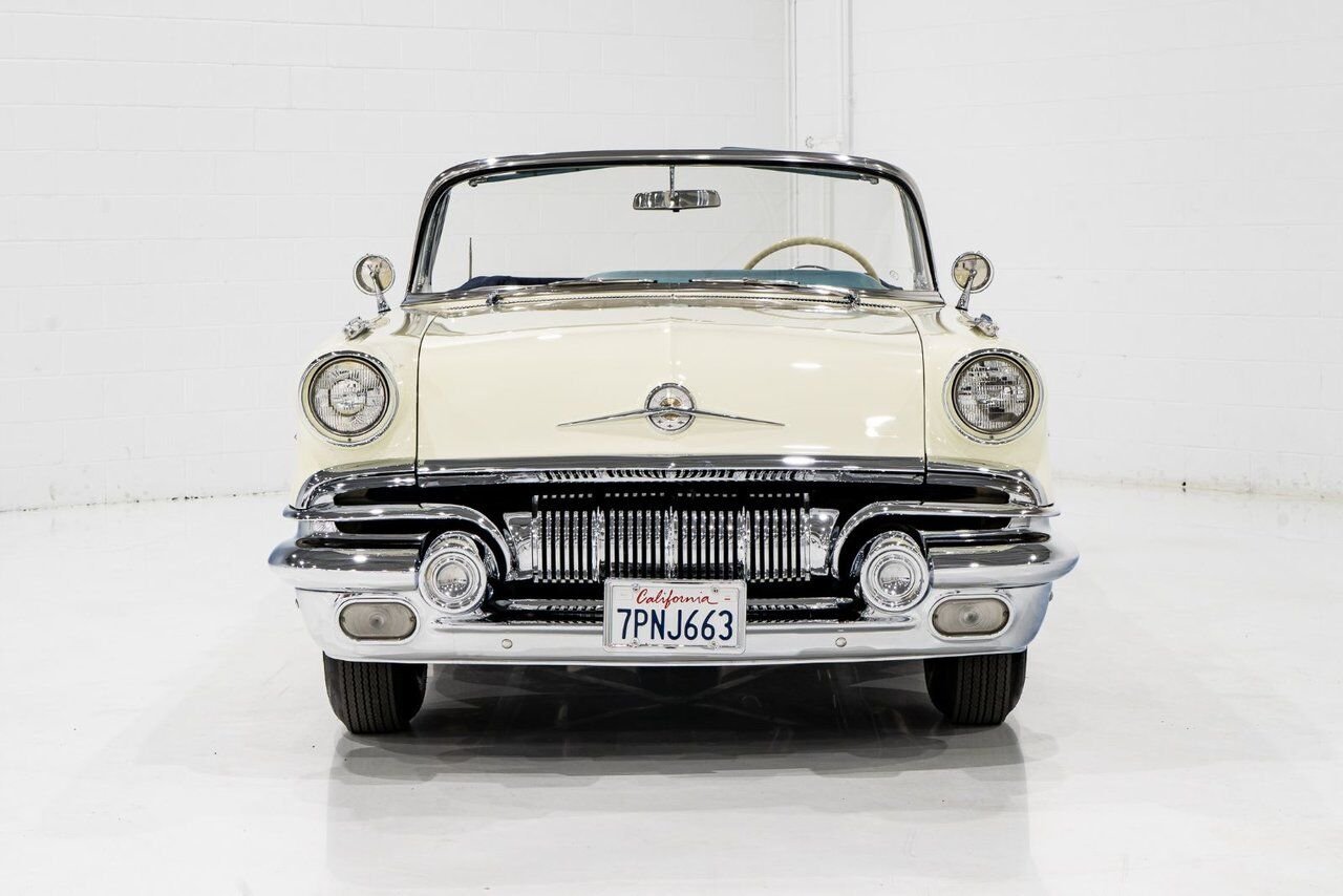 1957 Pontiac Bonneville *PRICE IN USD* Fuel injected 347/315HP 1 of 630 produced White Montreal - photo #1
