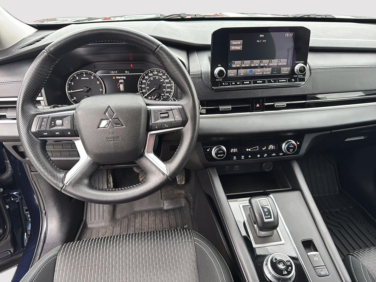 2024 Mitsubishi Outlander Blue Rouyn-Noranda - photo #9