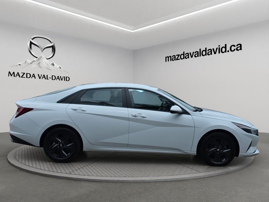 2021 Hyundai Elantra Preferred IVT, Bluetooth, Commande audio au volant, volant chauffant White