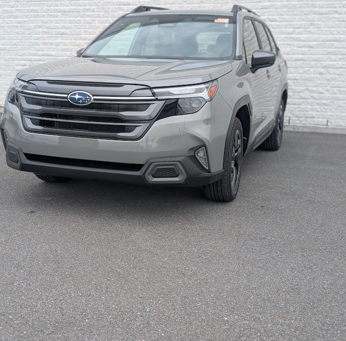 2026 SUBARU Forester LIMITED River Rock Pearl