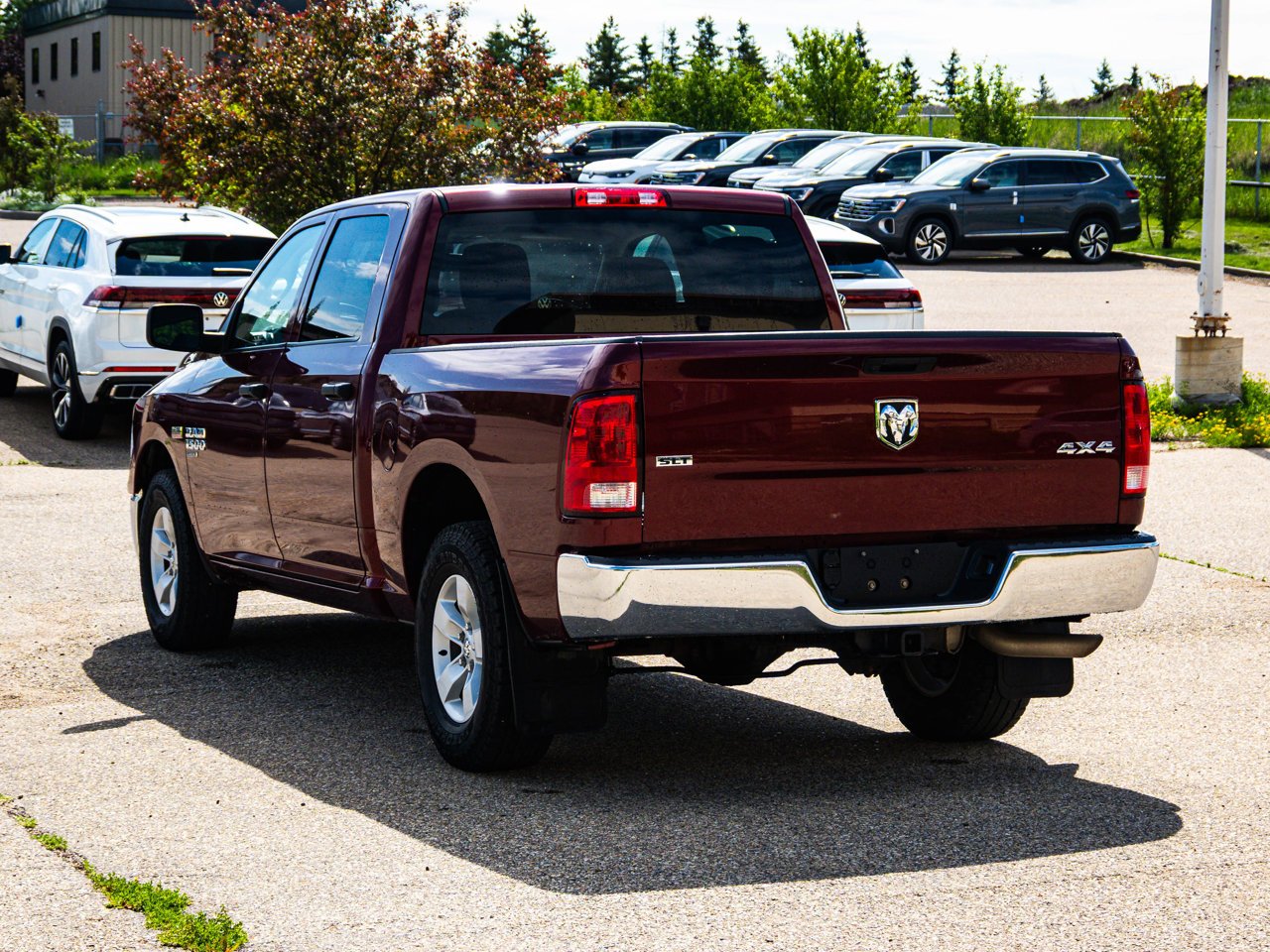 2023 Ram 1500 Classic SLT 4x4 Crew Cab 5'7 Box Red Sherwood Park - photo #10