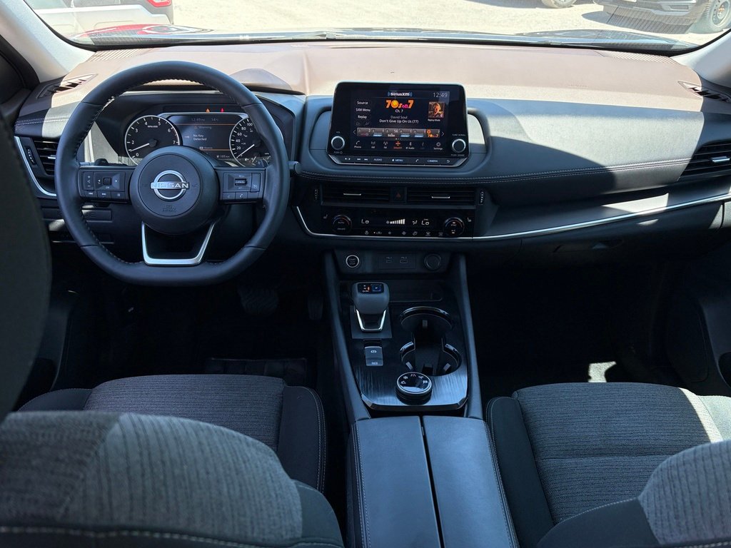 Nissan Rogue 2022 Gris Gatineau - photo #15
