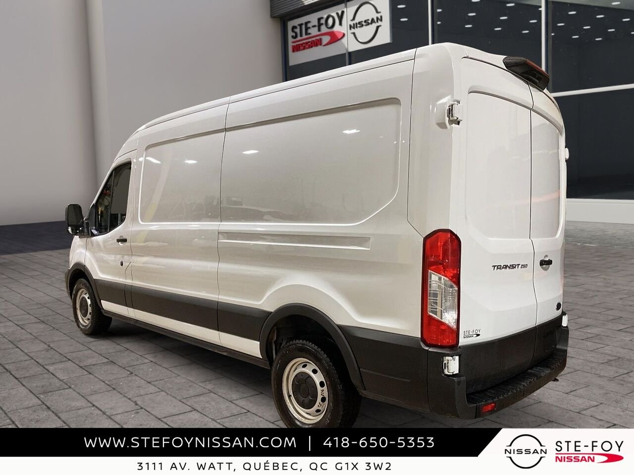 Ford Transit T-250 * TOIT MOYEN * RÉGULIER * RWD 2023 Blanc Québec - photo #3