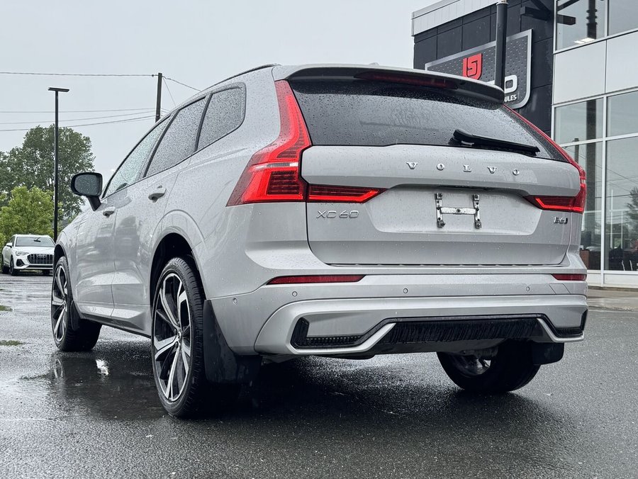 Volvo XC60 R-Design 2022 2022 Gris